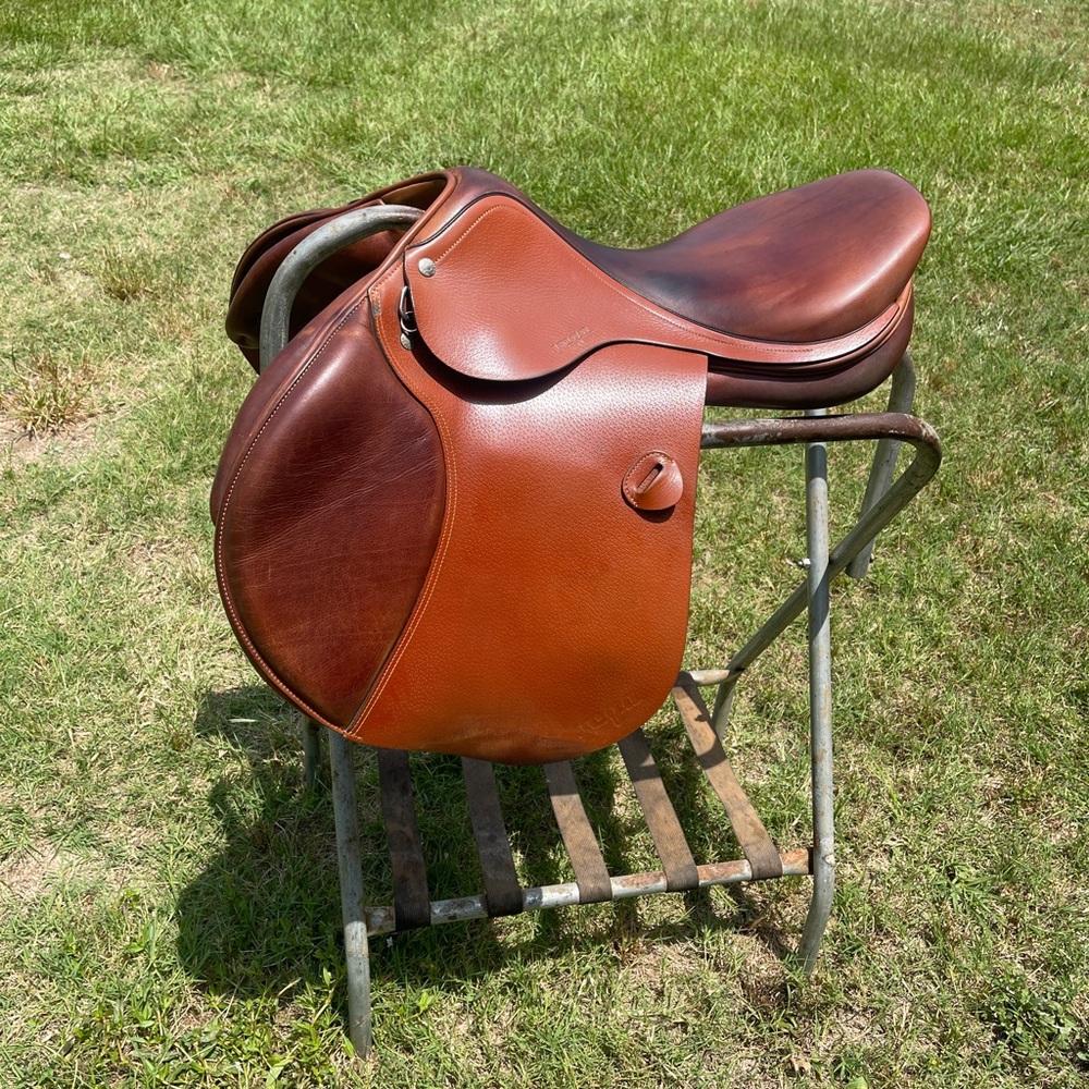 Amerigo Vega 18” Close Contact Saddle